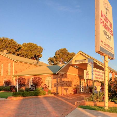 North Parkes Motel Extérieur photo