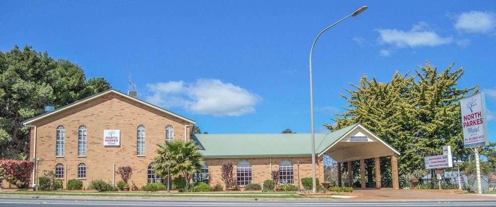 North Parkes Motel Extérieur photo