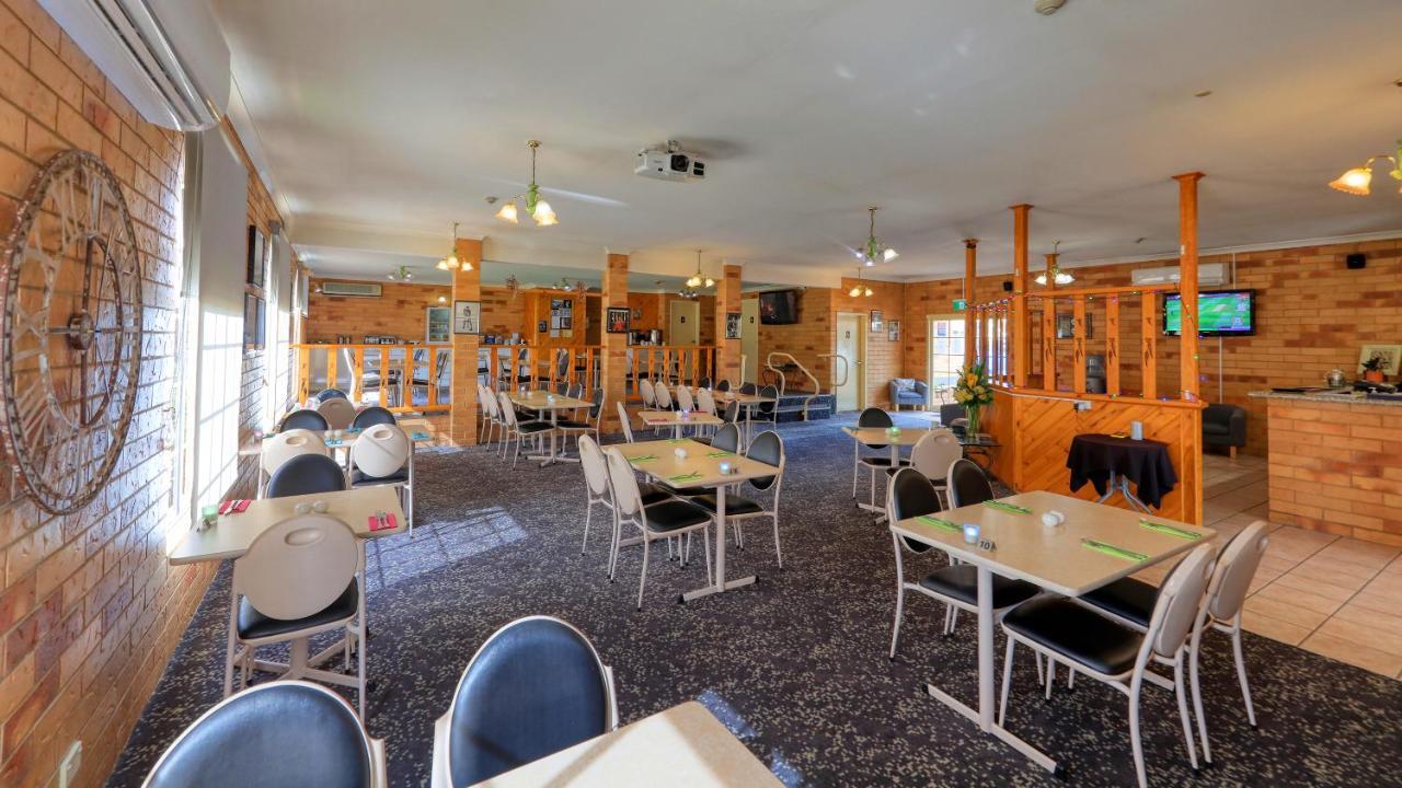 North Parkes Motel Extérieur photo