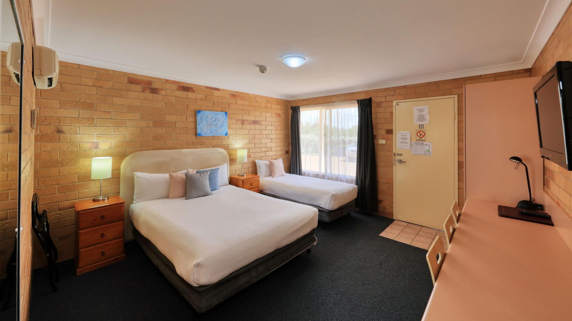 North Parkes Motel Extérieur photo