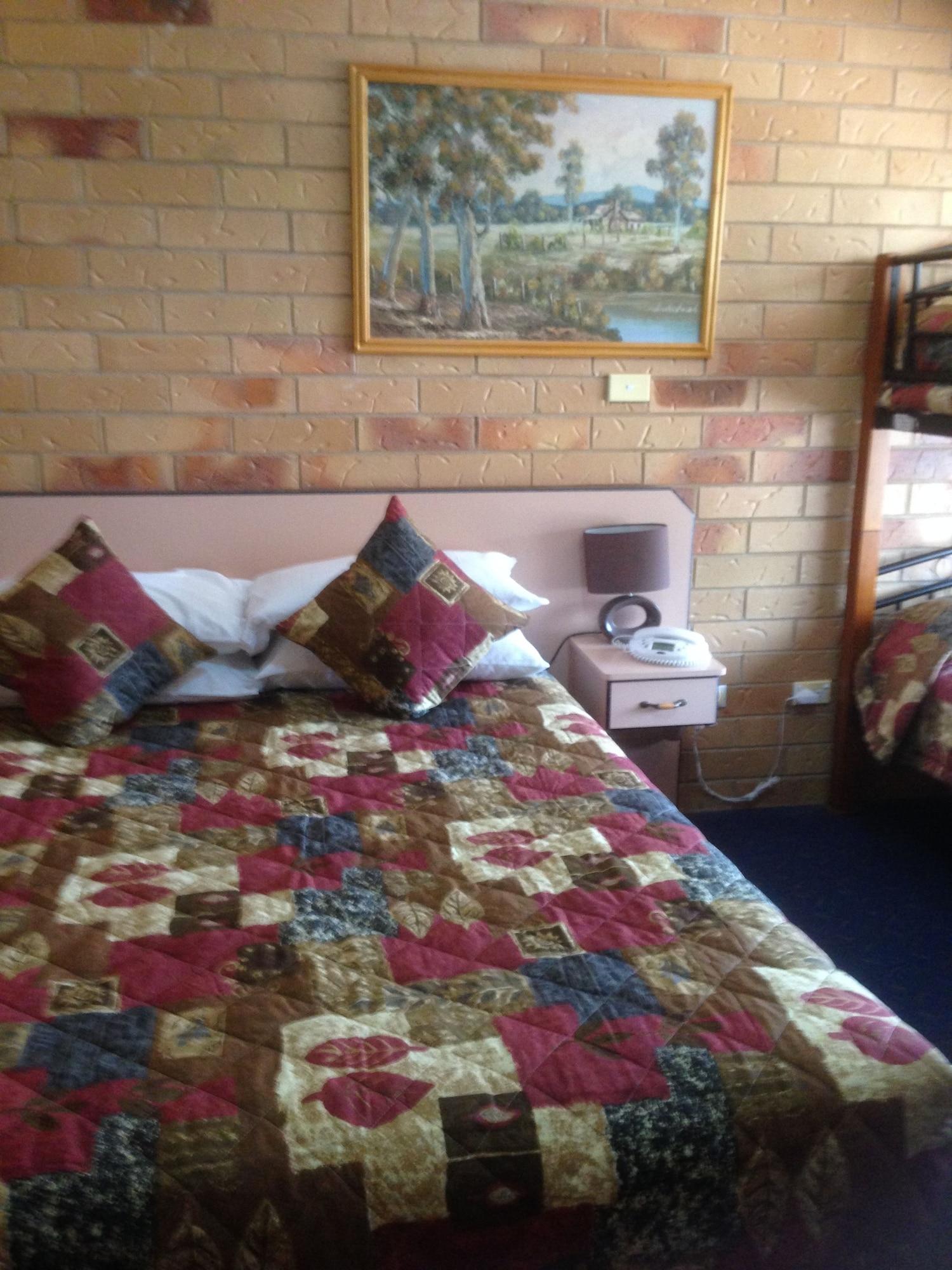North Parkes Motel Extérieur photo