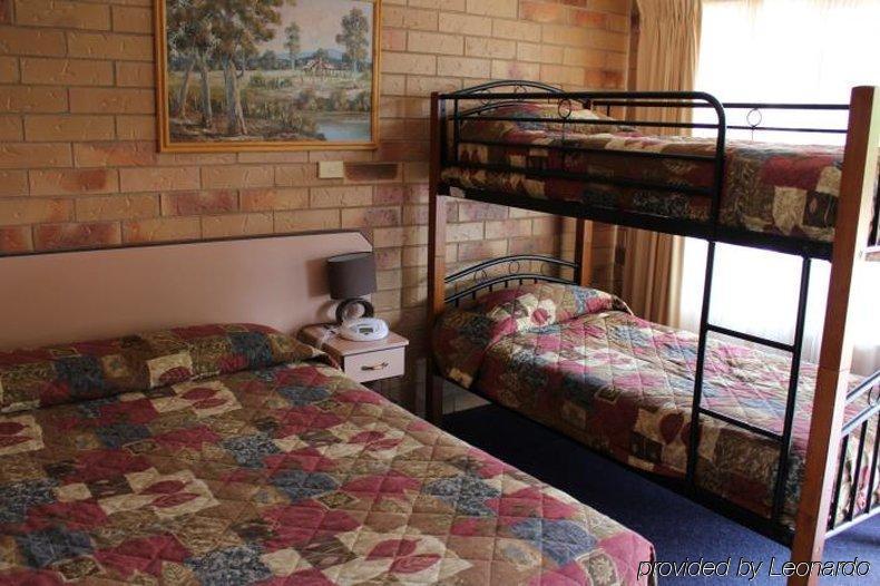 North Parkes Motel Extérieur photo